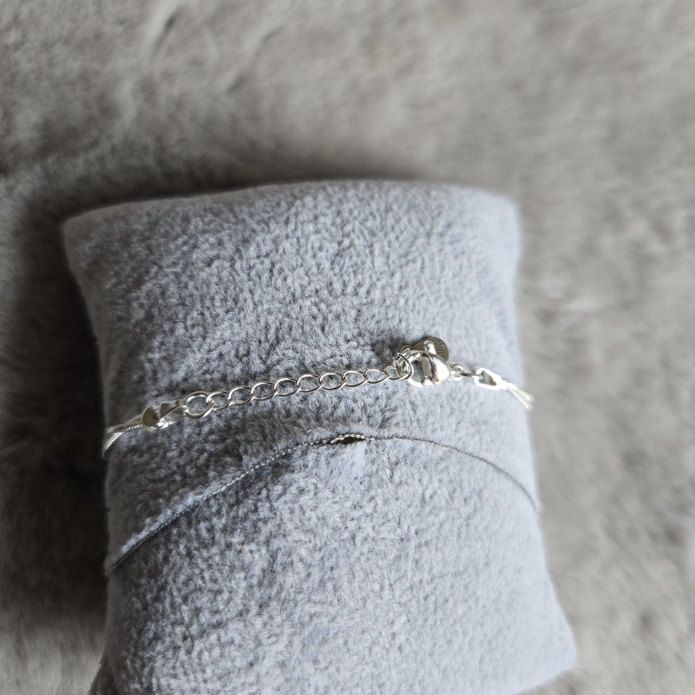 NWT | Sterling Silver flower bracelet - Picture 3 of 4